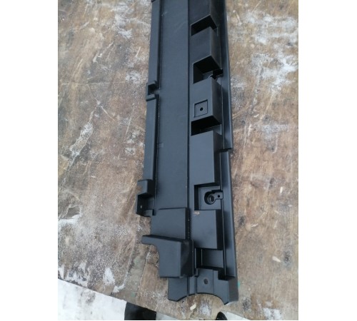 Обшивка пола багажника левая