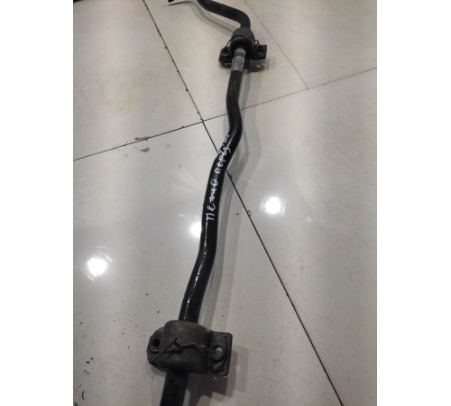 Стабилизатор передний