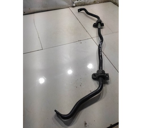 Стабилизатор передний