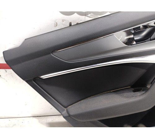 Обшивка двери (задняя левая)