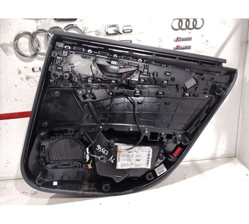 Обшивка двери (задняя левая)