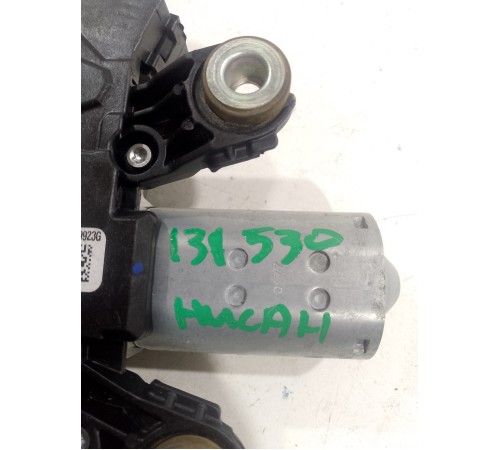 Моторчик стеклоочистителя (задний)