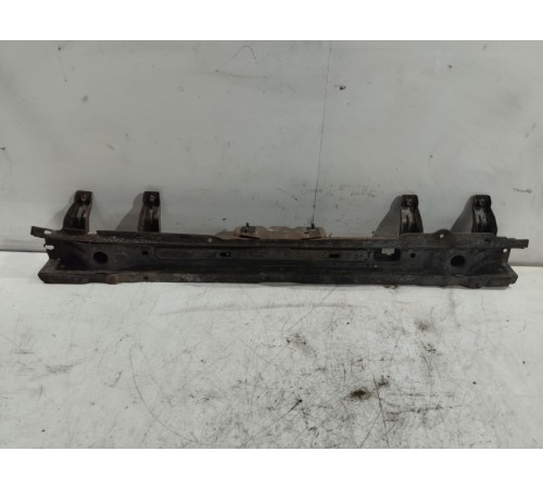 Усилитель переднего бампера