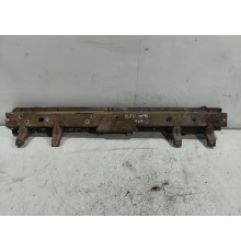 Усилитель переднего бампера