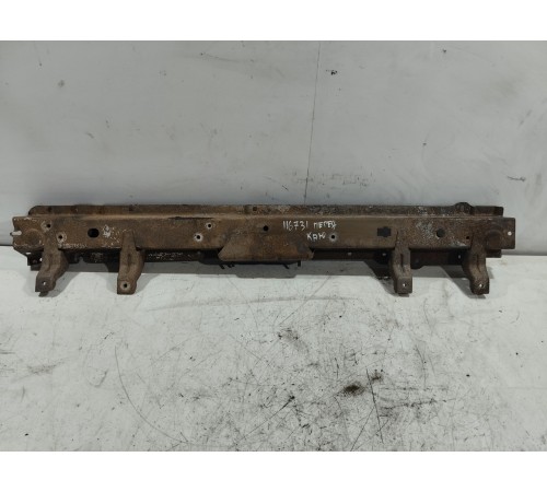 Усилитель переднего бампера