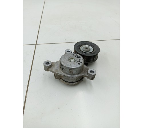 Ролик натяжитель приводного ремня