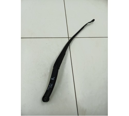 Поводок стеклоочистителя правый