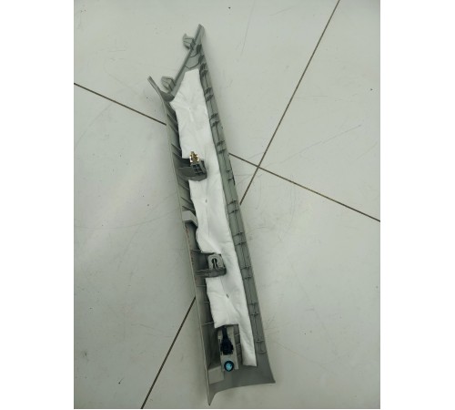 Обшивка стойки передняя левая