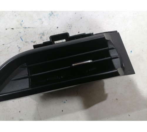 Воздушный дефлектор передний