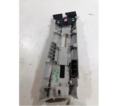 Обшивка стойки центральная левая