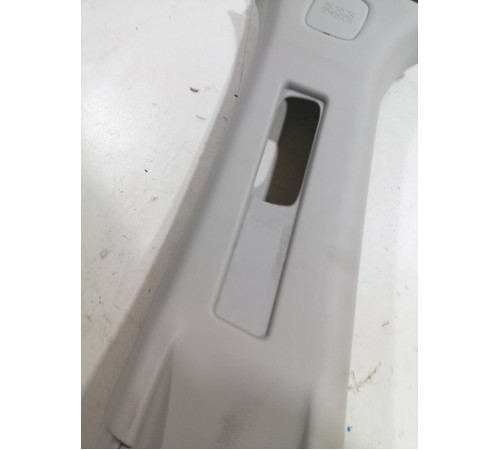 Обшивка стойки центральная левая