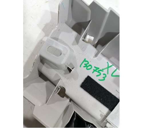 Обшивка стойки центральная левая