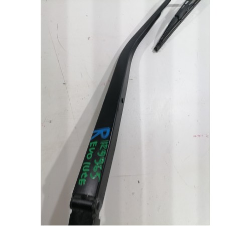 костыль стеклоочистителя правый 