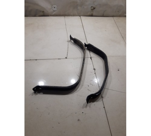 Комплект креплений топливного бака (2 шт.)