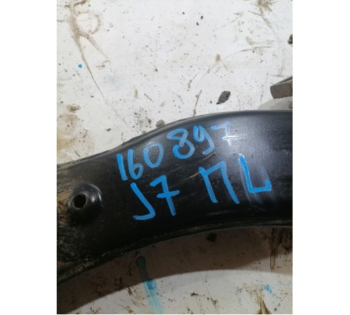 Рычаг подвески передний левый