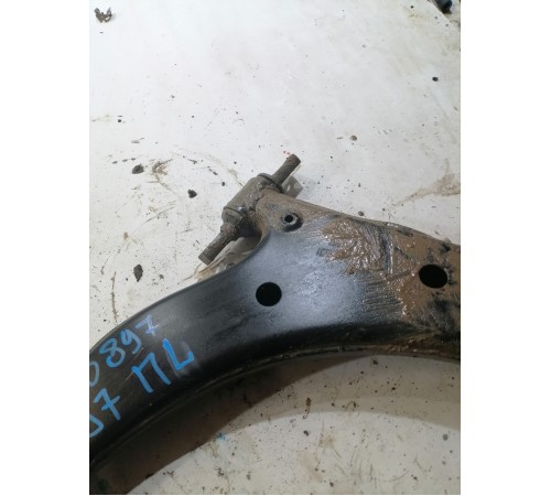 Рычаг подвески передний левый