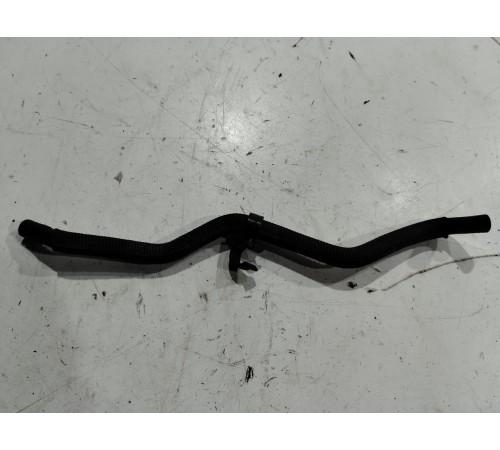 Патрубок системы охлаждения