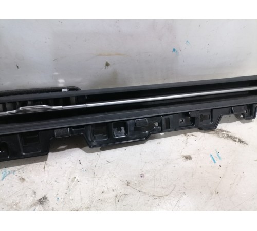 Воздушный дефлектор торпедо центральный