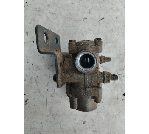 Клапан тормозной распределительный ABS передний левый