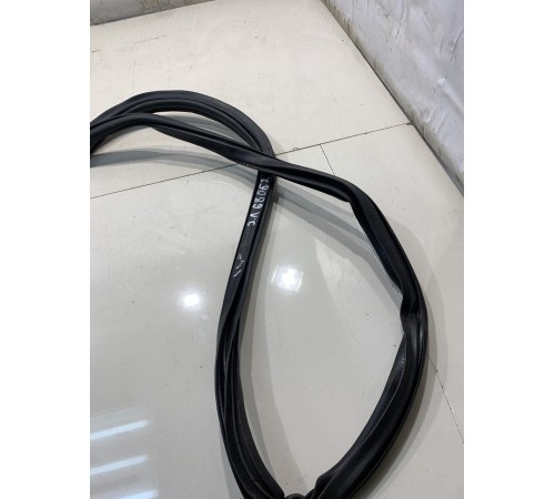 Уплотнитель дверного проема(задний,левый)