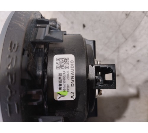 Динамик салона правый