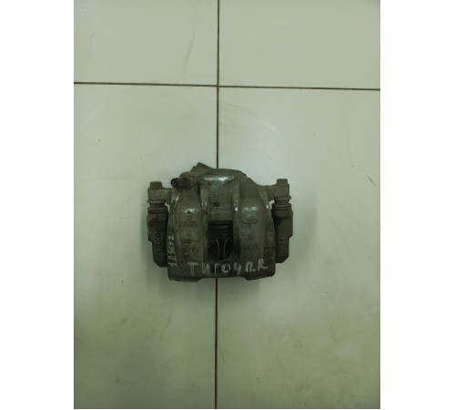 Суппорт передний правый