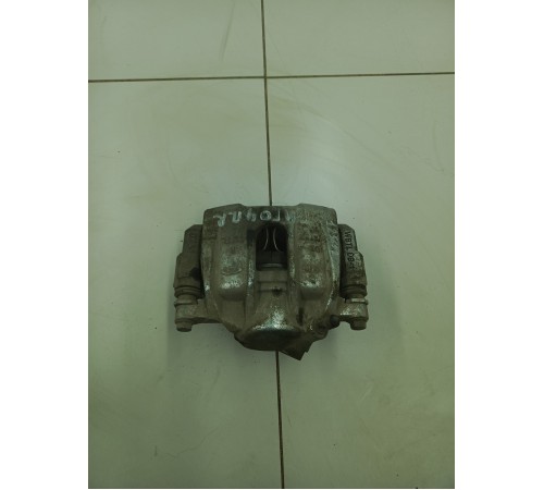 Суппорт передний правый