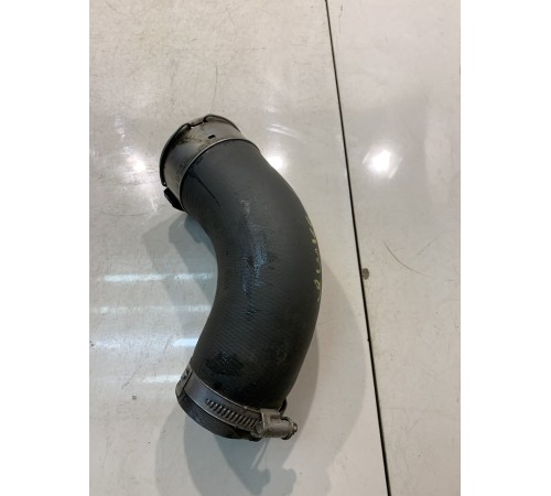 Патрубок системы охлаждения