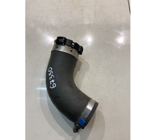 Патрубок системы охлаждения