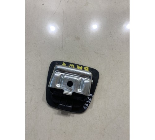 Петля багажника