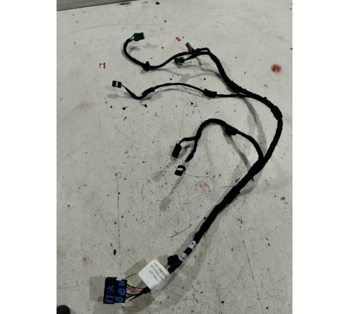 Электропроводка центральной консоли салона