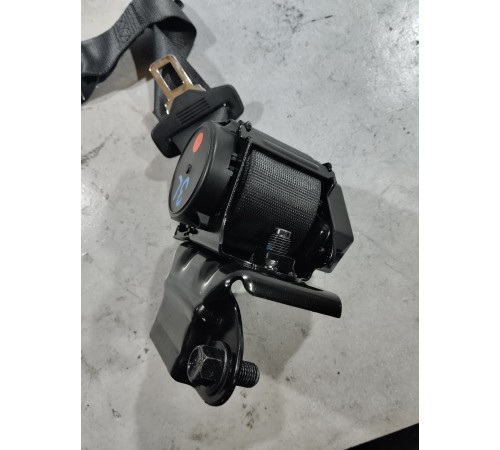 Ремень безопасности задний левый