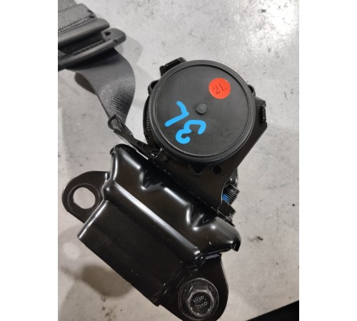 Ремень безопасности задний левый