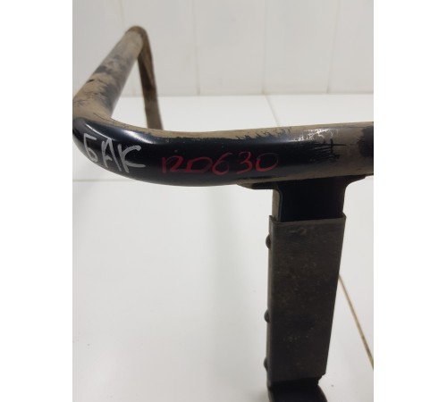 Кронштейн крепление топливного бака