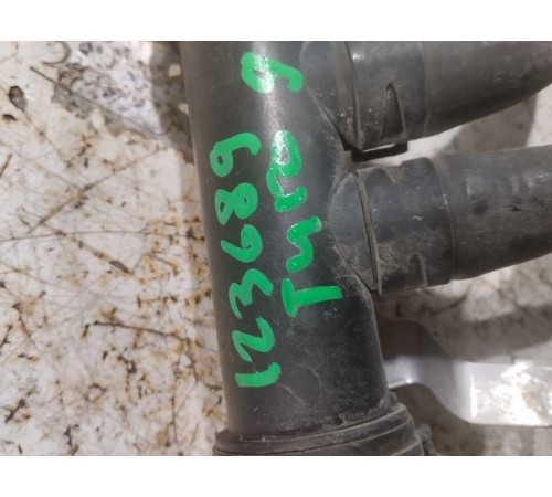 Патрубок системы охлаждения с датчиком