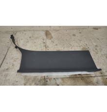 Задняя правая обшивка задней стойки