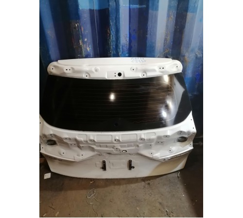 Крышка багажника со стеклом