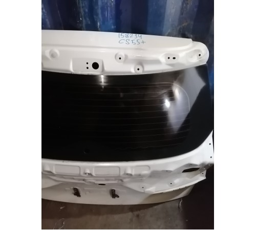 Крышка багажника со стеклом