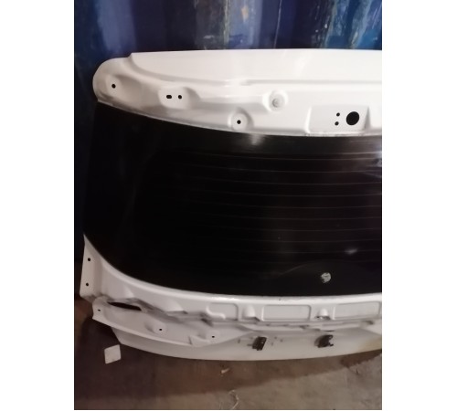 Крышка багажника со стеклом