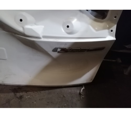 Крышка багажника со стеклом