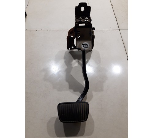 Педаль тормоза