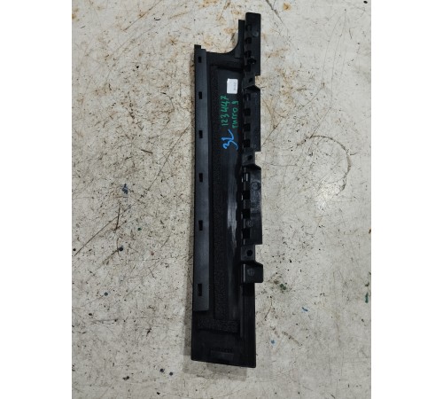 Накладка двери задняя левая