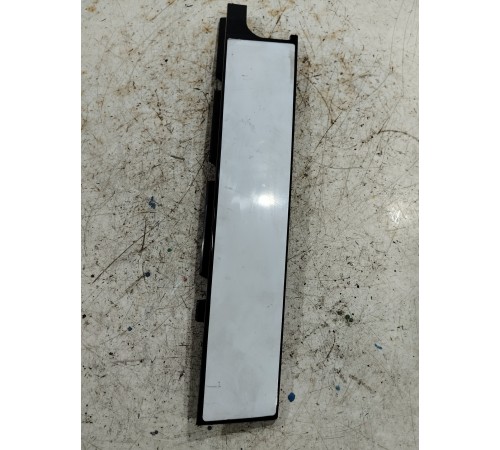 Накладка двери задняя левая
