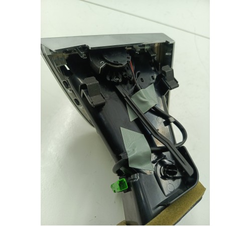 Воздушный дефлектор передний левый