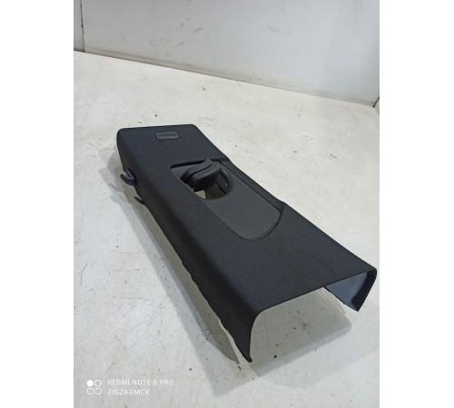 Обшивка центральной стойки(левая верхняя)