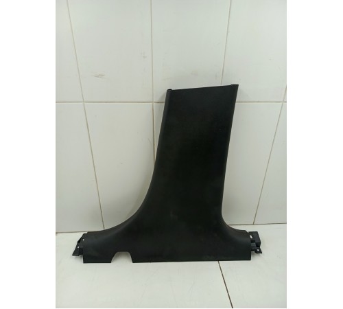 Обшивка центральной стойки (правая) нижняя