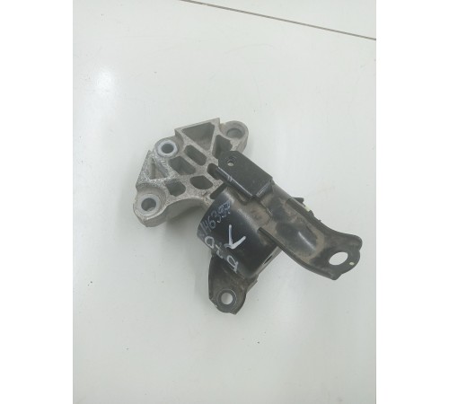 Опора двигателя левая