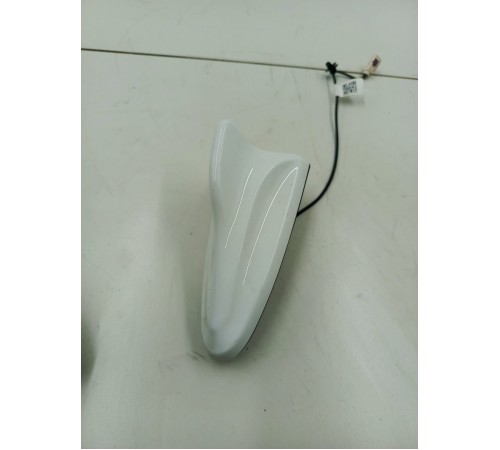 Антенна крыши плавник