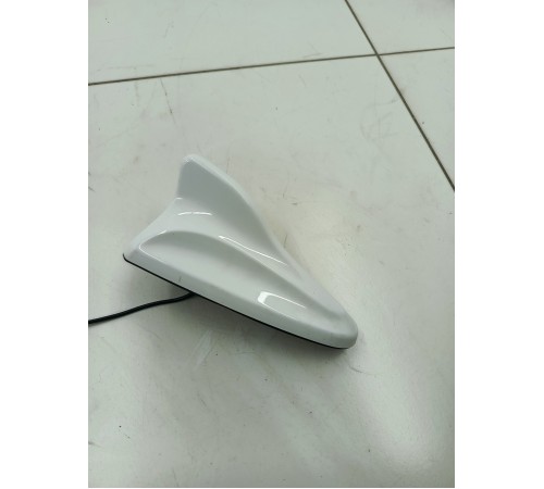 Антенна крыши плавник