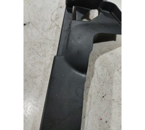 Обшивка багажника правая